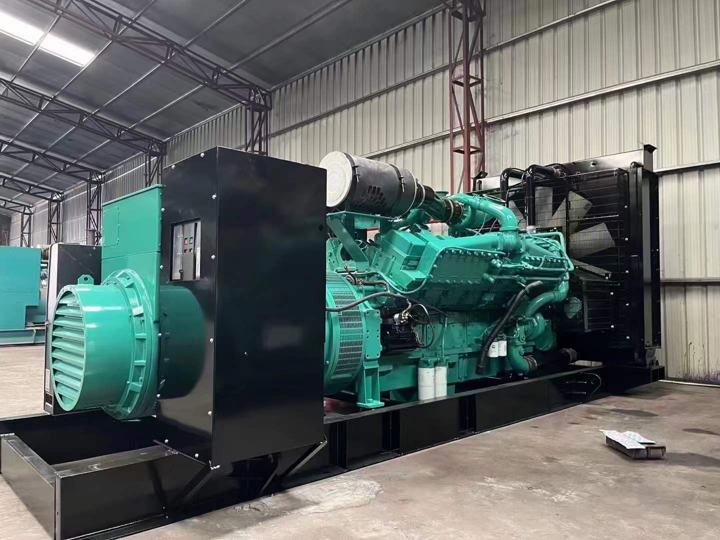 佳县如何降低 800kW 柴油发电机输出电流的波动？